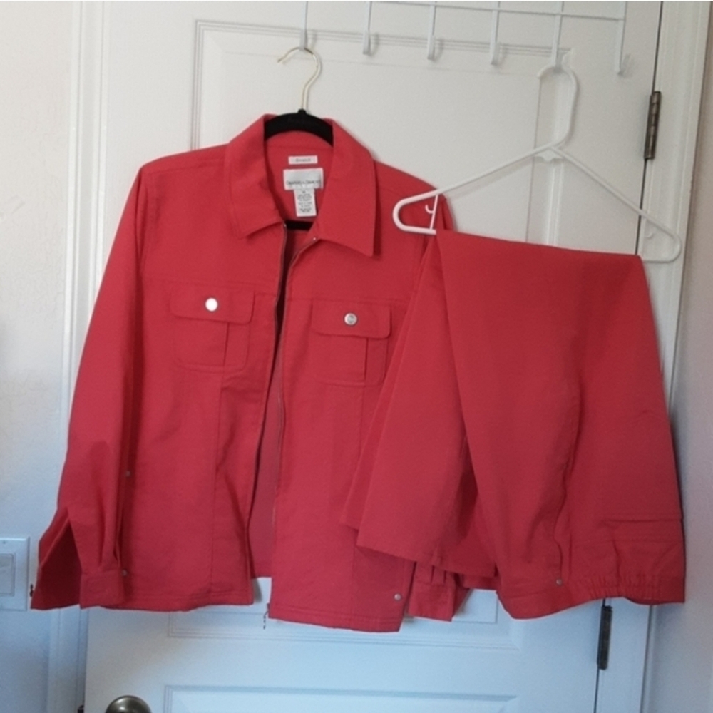 Draper's &‎ Damon's Outfit